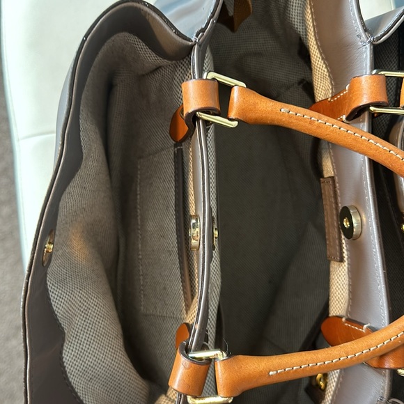 Dooney & Bourke large Barlow bag - Picture 9 of 10